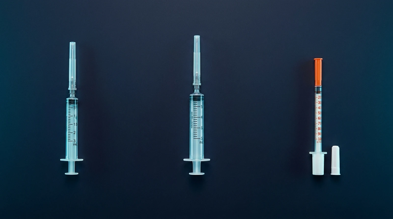 Seringues réelles 3 ml, 5 ml et insuline